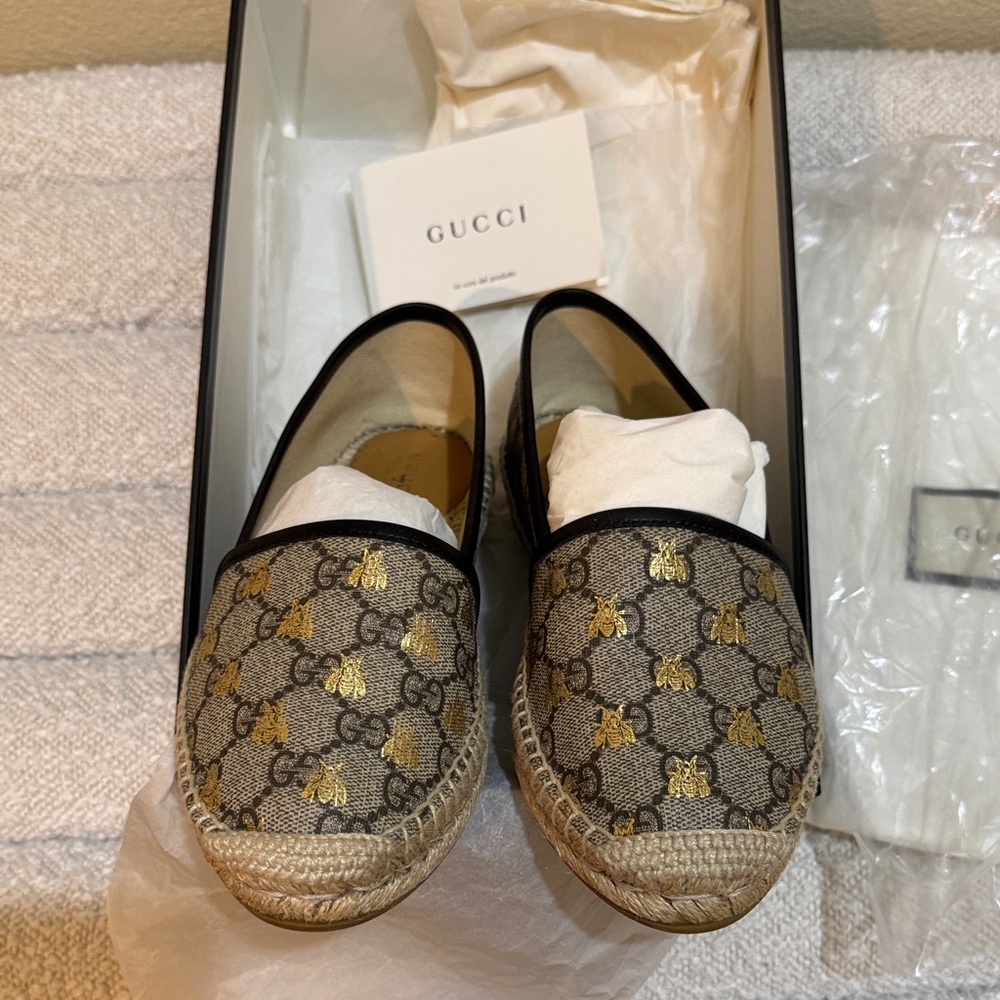 Gucci Black and Gold Espadrilles with Iconic Design